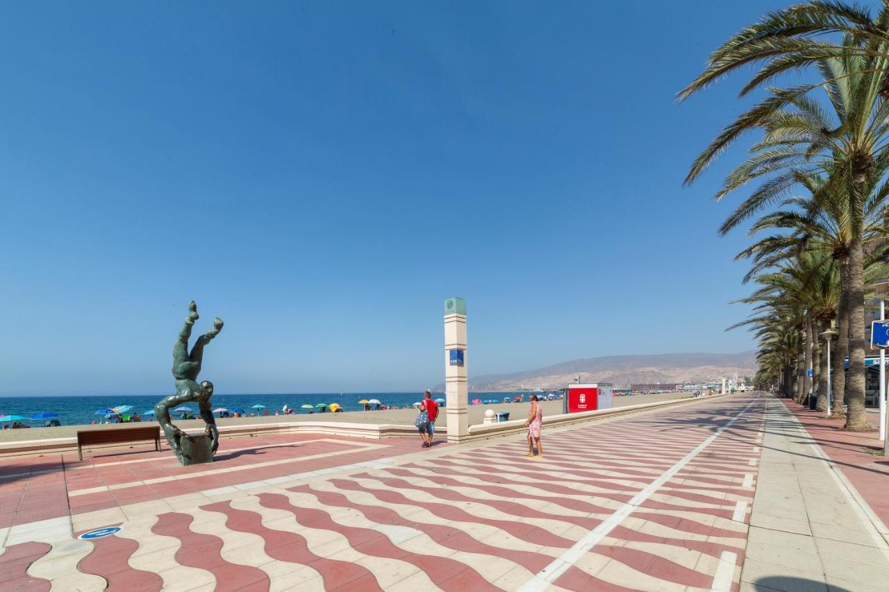 California 14 Fitsuite Almeria Exterior foto